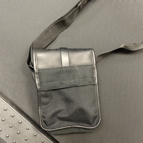 Rains travel Bag - Picture 6 of 7